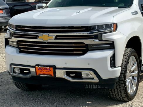 Used 2021 Chevrolet Silverado 1500 High Country w/ Technology Package AWD/4WD image 9