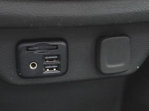 Certified 2023 Chevrolet Traverse RS image 9