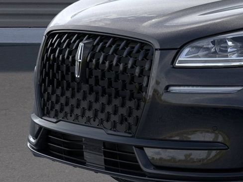 New 2025 Lincoln Corsair Reserve w/ Jet Appearance Package FWD image 17