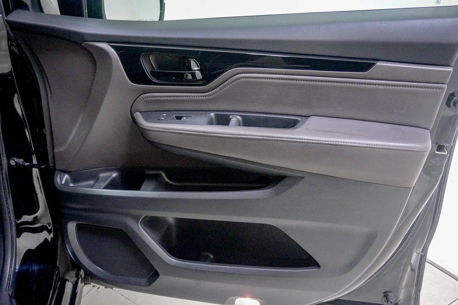 Used 2020 Honda Odyssey Elite image 34