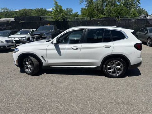 Used 2023 BMW X3 xDrive30i w/ Convenience Package AWD/4WD image 3