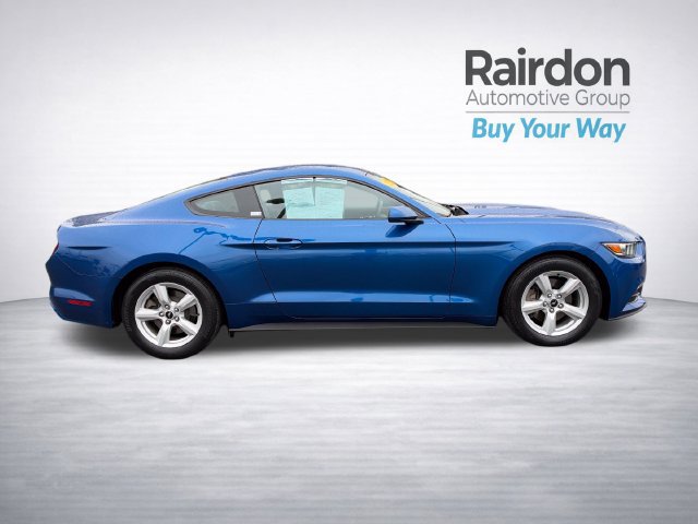 Used 2017 Ford Mustang Coupe RWD image 8