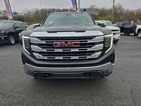 Used 2022 GMC Sierra 1500 SLE w/ X31 Off-Road Package AWD/4WD image 12