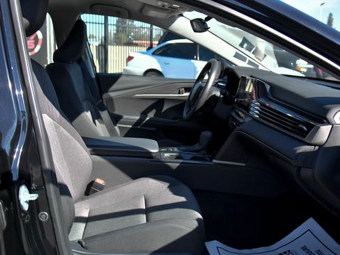 Used 2025 Toyota Camry LE FWD image 44
