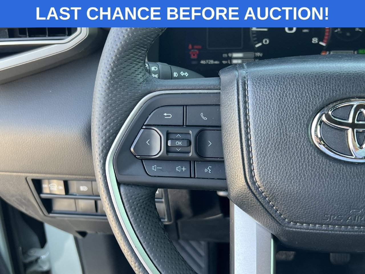 Used 2025 Toyota Sequoia Limited RWD image 14