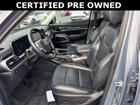 Used 2023 Kia Telluride S image 11