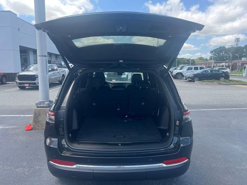 New 2024 Jeep Grand Cherokee Limited 4xe w/ Luxury Tech Group II image 13