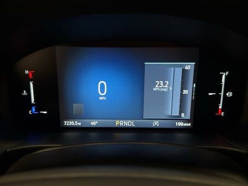 Used 2025 Ford Escape ST-Line w/ Tech Pack #1 FWD image 23