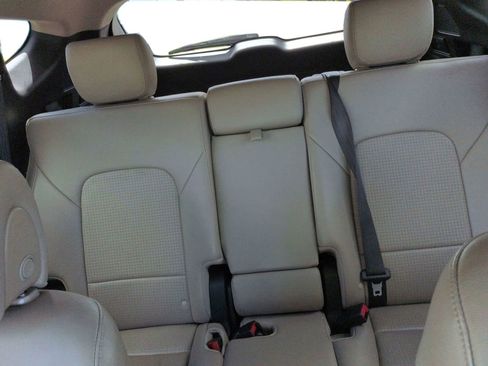 Used 2014 Hyundai Santa Fe Sport 2.0T w/ Technology Package 05 FWD image 14