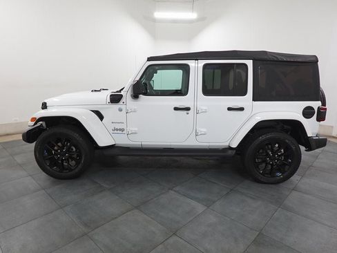 Used 2023 Jeep Wrangler Unlimited Sahara image 2