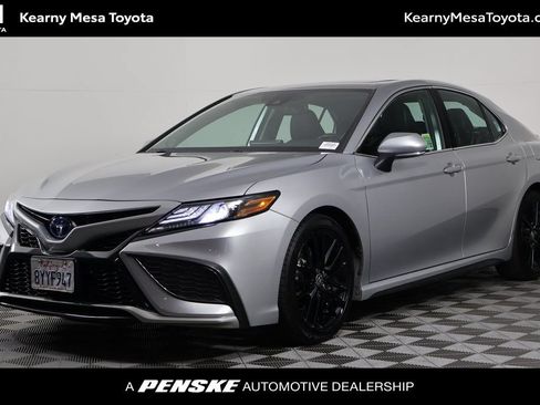 Used 2022 Toyota Camry XSE w/ Navigation Upgrade Package FWD image 1