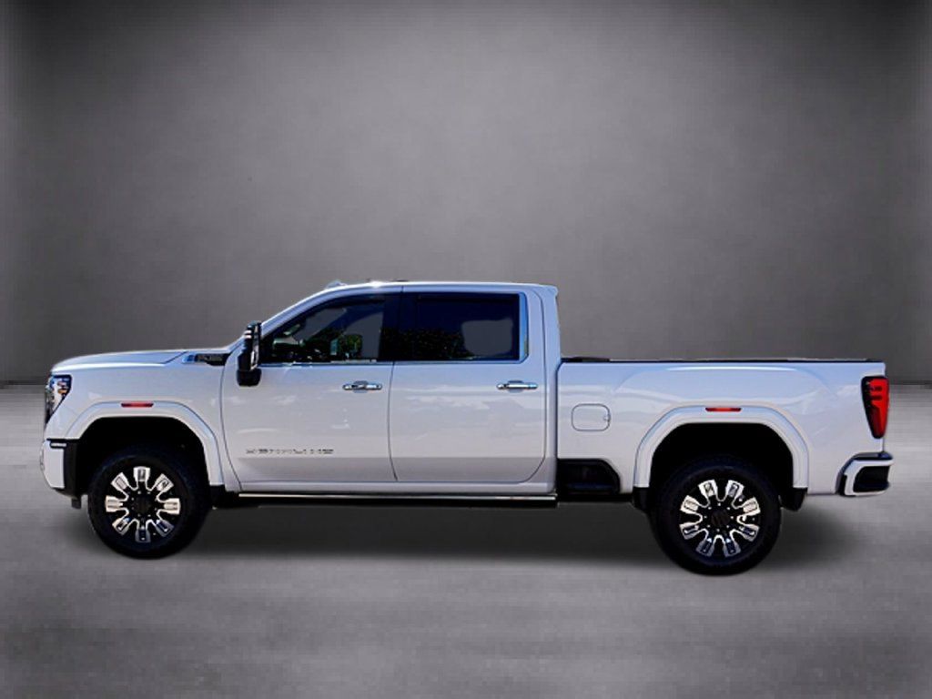 Used 2024 GMC Sierra 2500 Denali w/ Technology Package AWD/4WD image 9