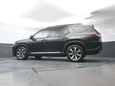 Used 2023 Honda Pilot Touring image 34