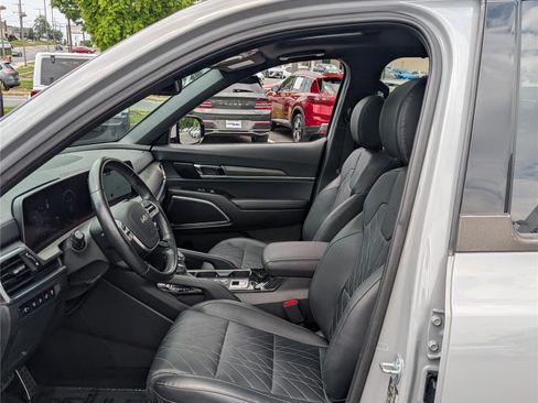 Used 2024 Kia Telluride SX X-Line AWD/4WD image 17