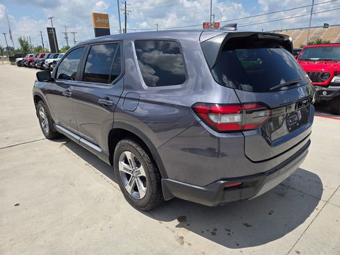 Used 2023 Honda Pilot EX-L image 5
