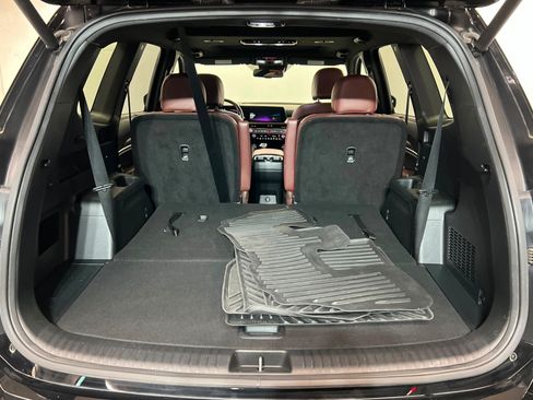Used 2023 Kia Telluride EX w/ EX Captain's Chair Package AWD/4WD image 23