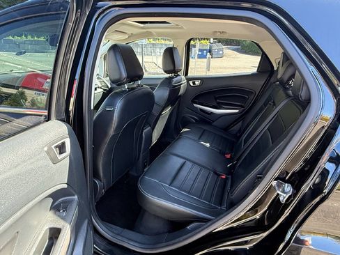 Used 2021 Ford EcoSport Titanium image 11