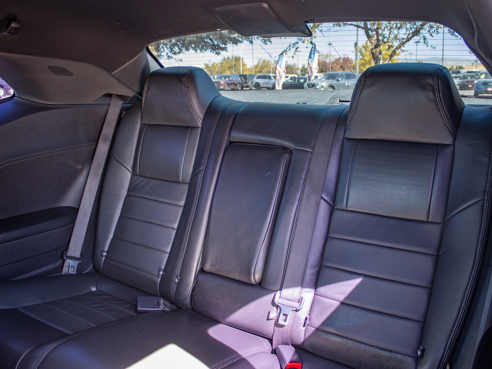 Used 2014 Dodge Challenger R/T RWD image 17