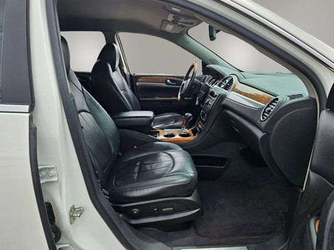 Used 2010 Buick Enclave CXL FWD image 6