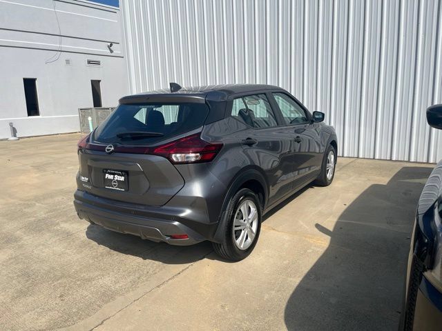Certified 2025 Nissan Kicks Play S FWD image 5