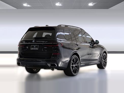 Certified 2023 BMW X7 xDrive40i w/ M Sport Package image 8