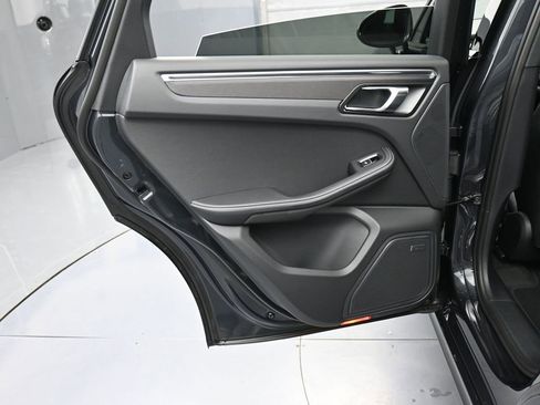 New 2026 Porsche Macan GTS image 23
