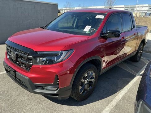 Used 2025 Honda Ridgeline Sport image 15