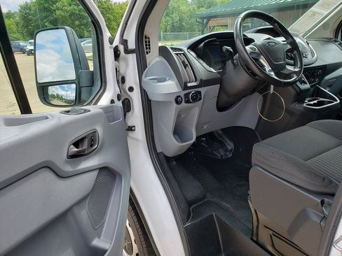 Used 2016 Ford Transit 250 130 Low Roof RWD image 10