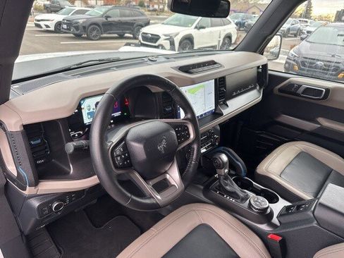 Used 2022 Ford Bronco Wildtrak image 18