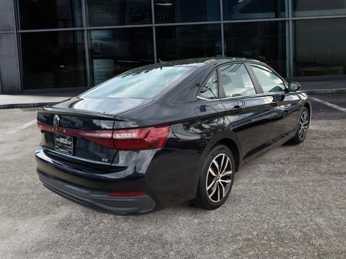 Used 2025 Volkswagen Jetta SE FWD image 7