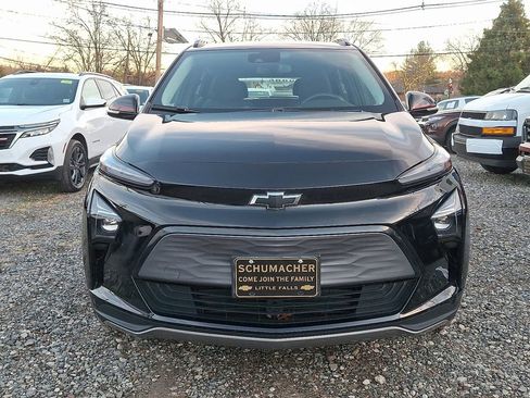 Certified 2023 Chevrolet Bolt EUV LT w/ Comfort Package image 3