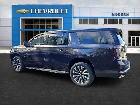 New 2026 Chevrolet Suburban High Country w/ Sun And Tow Package image 3