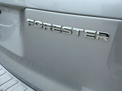 Used 2018 Subaru Forester 2.5i Touring image 22