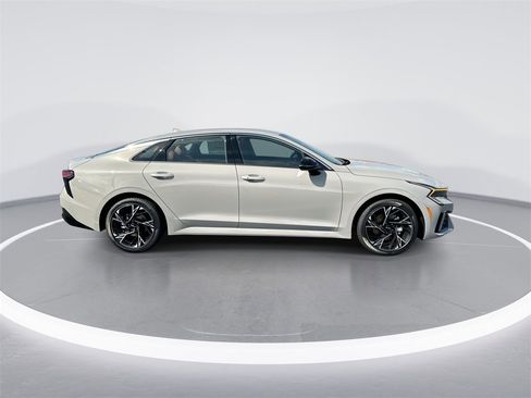 Used 2026 Kia K5 GT-Line image 9