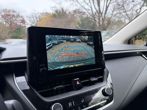 Used 2025 Toyota Corolla LE image 17