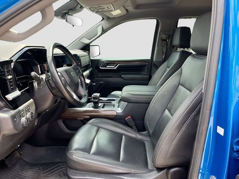 Used 2024 Chevrolet Silverado 1500 RST AWD/4WD image 22