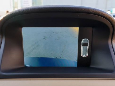 Used 2016 Volvo XC70 T5 Platinum image 10