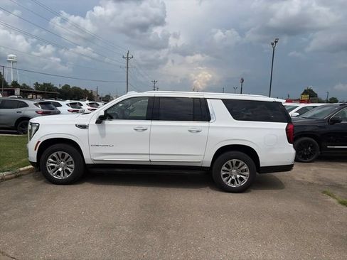 New 2026 GMC Yukon XL Denali w/ Advanced Technology Package AWD/4WD image 3