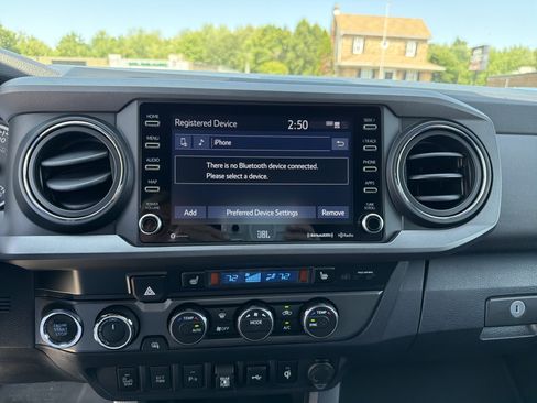 Used 2022 Toyota Tacoma TRD Sport w/ TRD Premium Sport Package AWD/4WD image 26