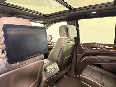 Used 2021 Cadillac Escalade Premium Luxury w/ Driver Assist Tech Package AWD/4WD image 24