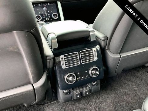 Used 2019 Land Rover Range Rover HSE image 10