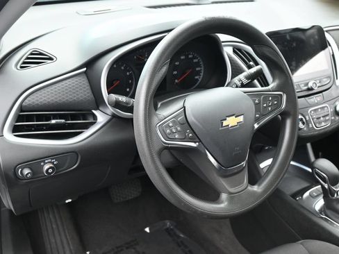 Used 2024 Chevrolet Malibu LT FWD image 15