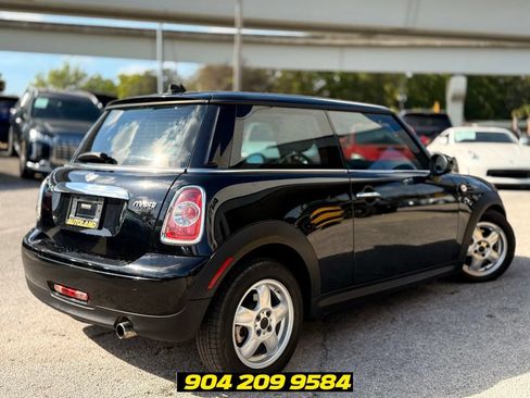 Used 2011 MINI Cooper Hardtop FWD image 7
