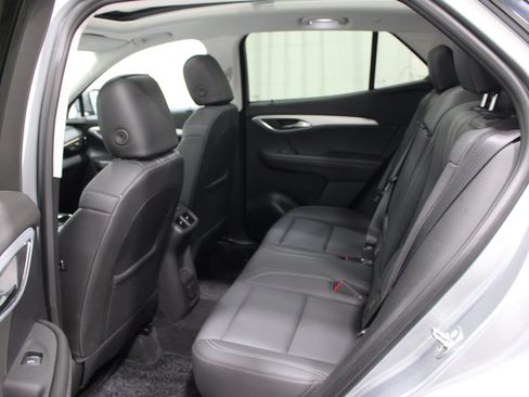 Used 2025 Buick Envision Avenir AWD/4WD image 23