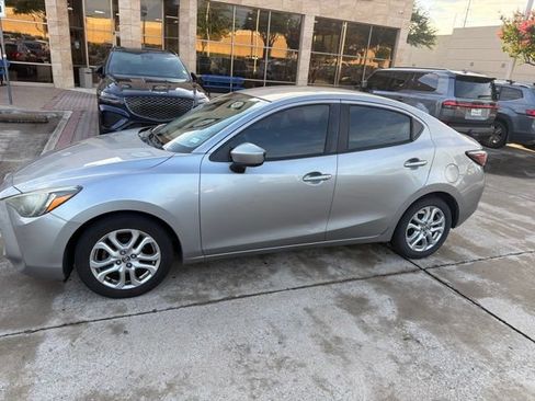 Used 2016 Scion iA FWD image 1