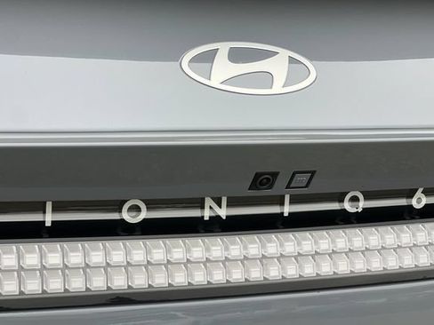 Used 2024 Hyundai Ioniq 6 SEL RWD image 34