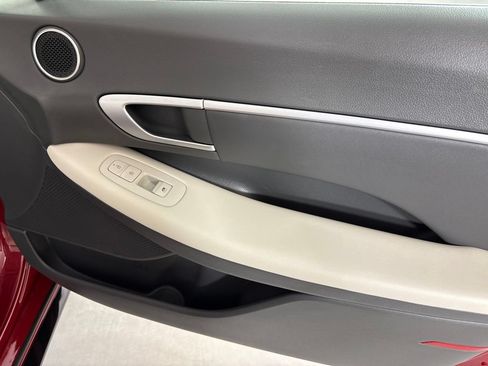 Used 2025 Hyundai Sonata SEL FWD image 15