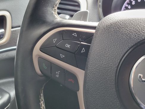 Used 2017 Jeep Grand Cherokee Limited w/ Trailer Tow Group IV image 12