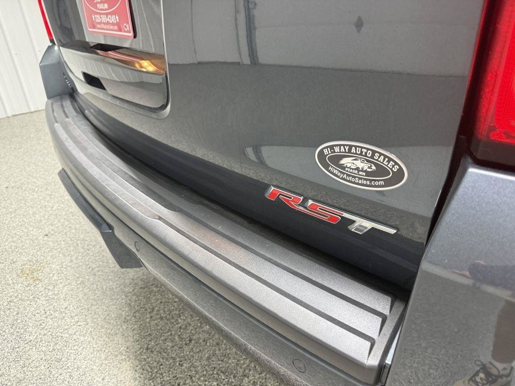 Used 2020 Chevrolet Suburban Premier AWD/4WD image 8