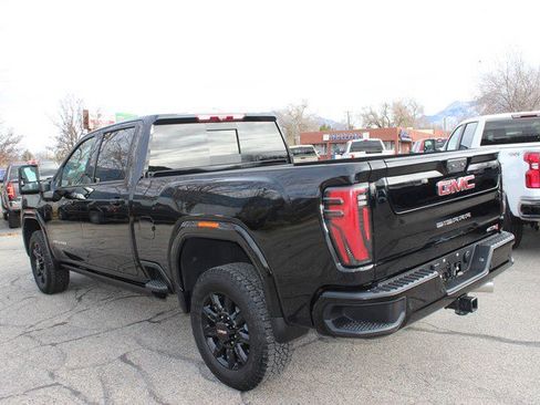 Used 2025 GMC Sierra 3500 AT4 image 10